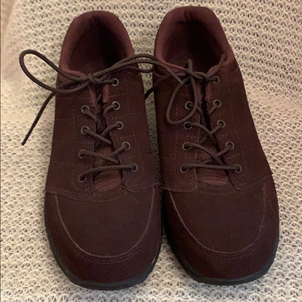 Easy Spirit Brown Suede Athletic Shoes 8.5